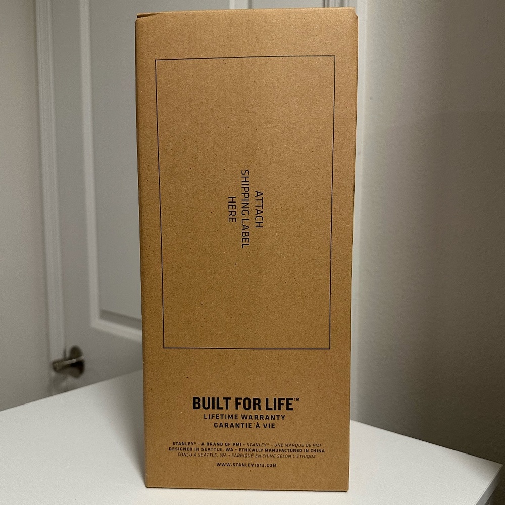 Red Valentine's Day Stanley - Target - 40 oz - Picture 2 of 8